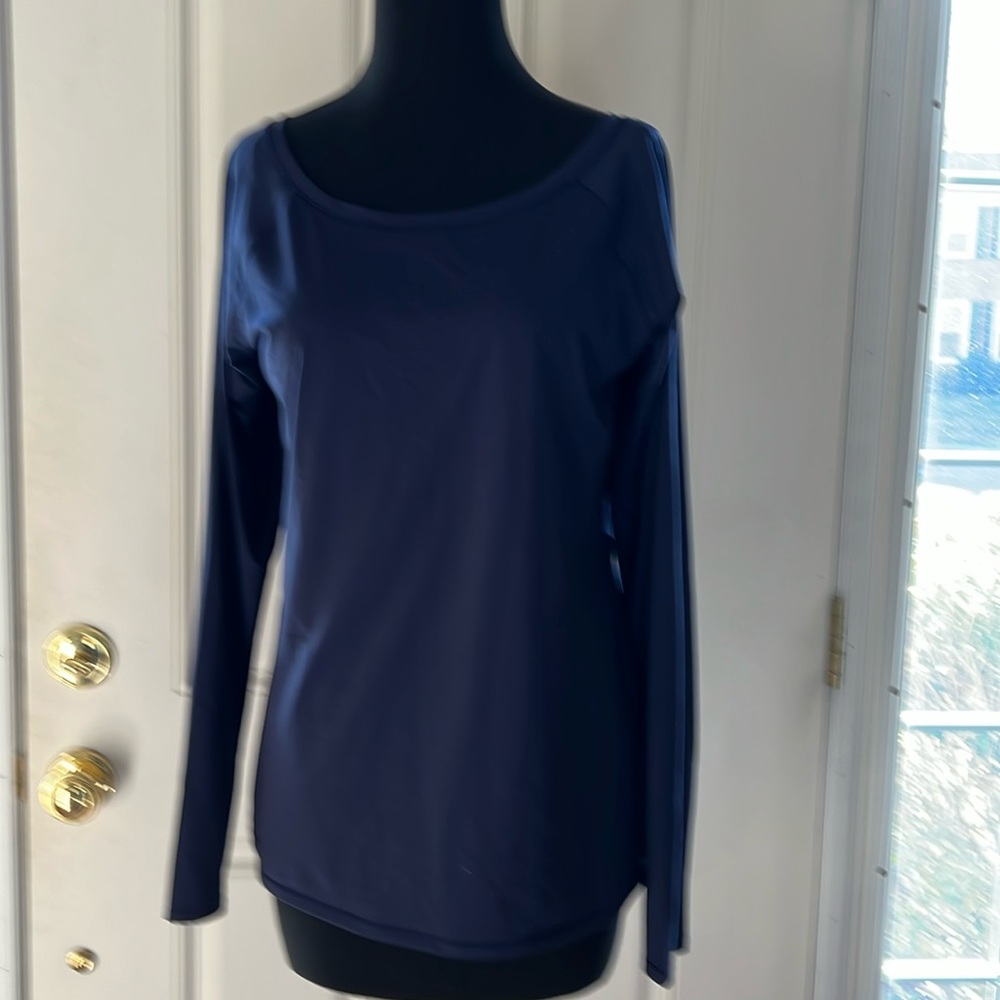 Calia by Carrie underwood top. NWT L. Navy.